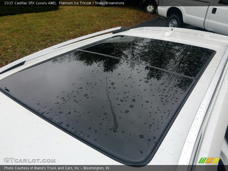 Platinum Ice Tricoat / Shale/Brownstone 2015 Cadillac SRX Luxury AWD