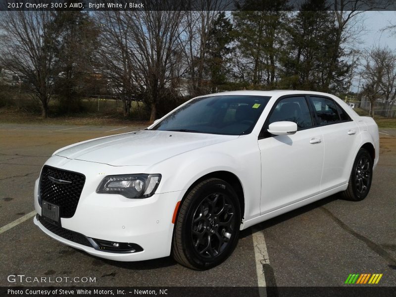 Bright White / Black 2017 Chrysler 300 S AWD