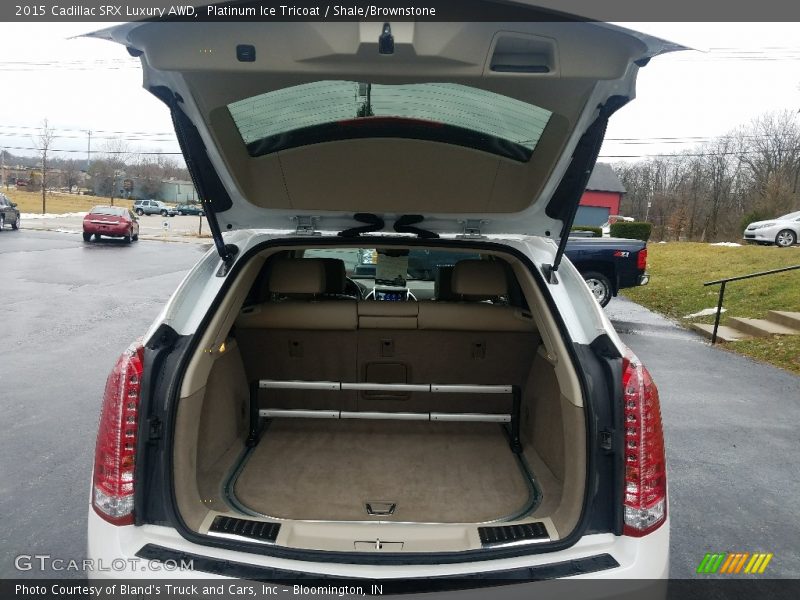 Platinum Ice Tricoat / Shale/Brownstone 2015 Cadillac SRX Luxury AWD