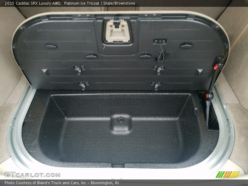 Platinum Ice Tricoat / Shale/Brownstone 2015 Cadillac SRX Luxury AWD