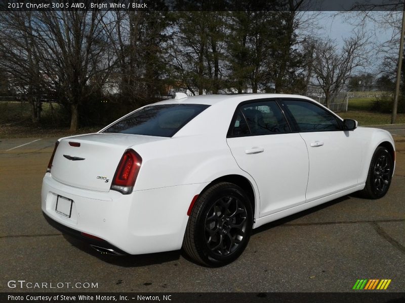 Bright White / Black 2017 Chrysler 300 S AWD