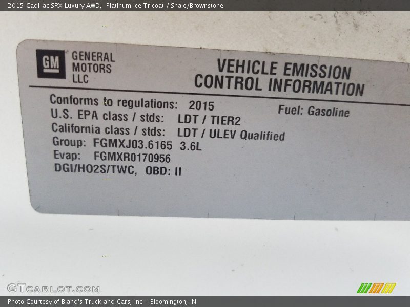 Platinum Ice Tricoat / Shale/Brownstone 2015 Cadillac SRX Luxury AWD