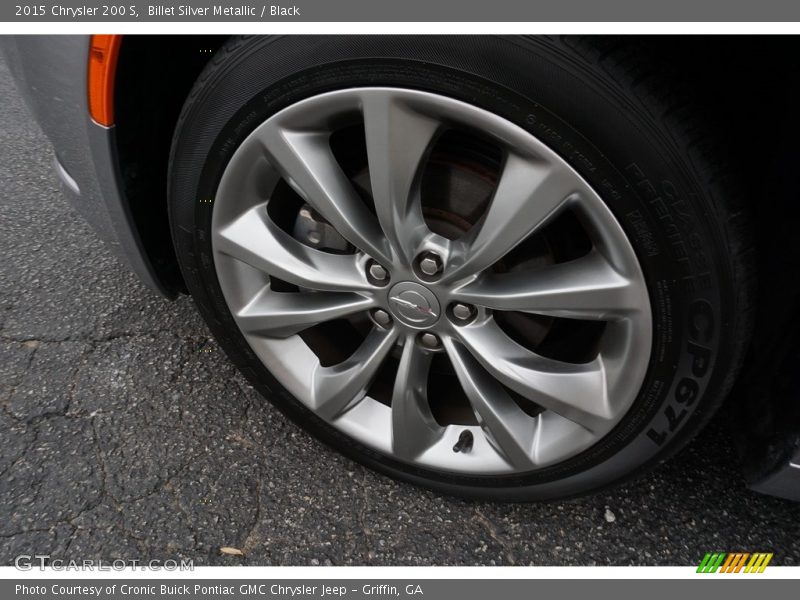 Billet Silver Metallic / Black 2015 Chrysler 200 S