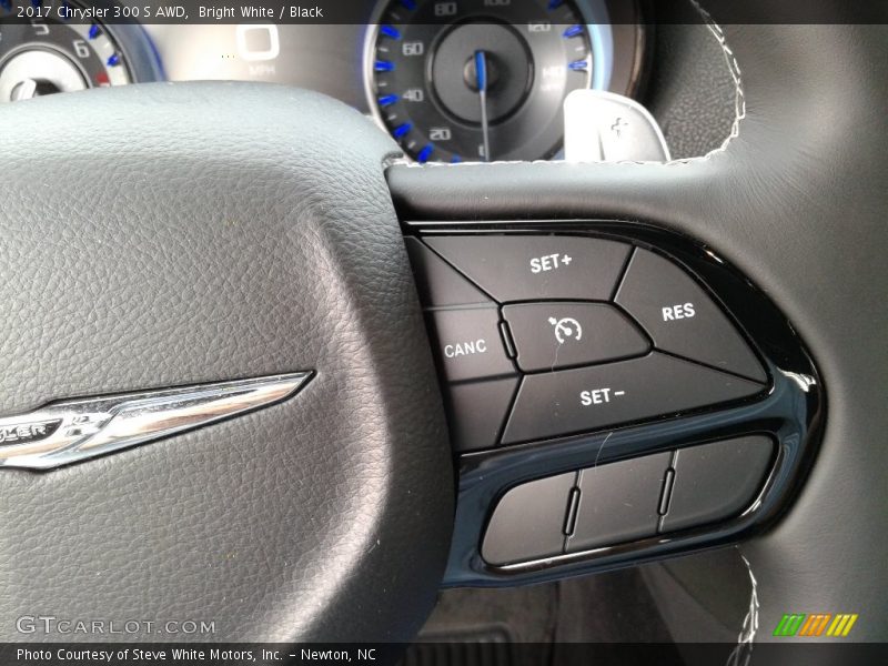Bright White / Black 2017 Chrysler 300 S AWD