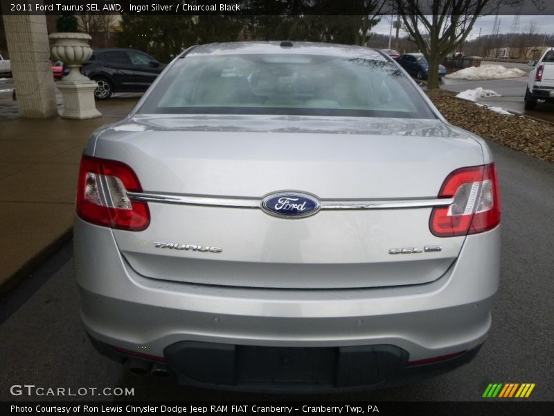 Ingot Silver / Charcoal Black 2011 Ford Taurus SEL AWD