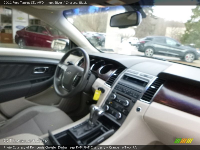 Ingot Silver / Charcoal Black 2011 Ford Taurus SEL AWD