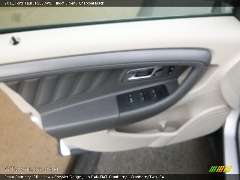 Ingot Silver / Charcoal Black 2011 Ford Taurus SEL AWD