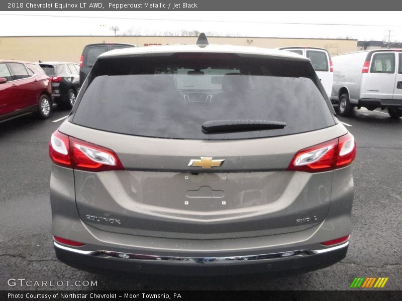 Pepperdust Metallic / Jet Black 2018 Chevrolet Equinox LT AWD