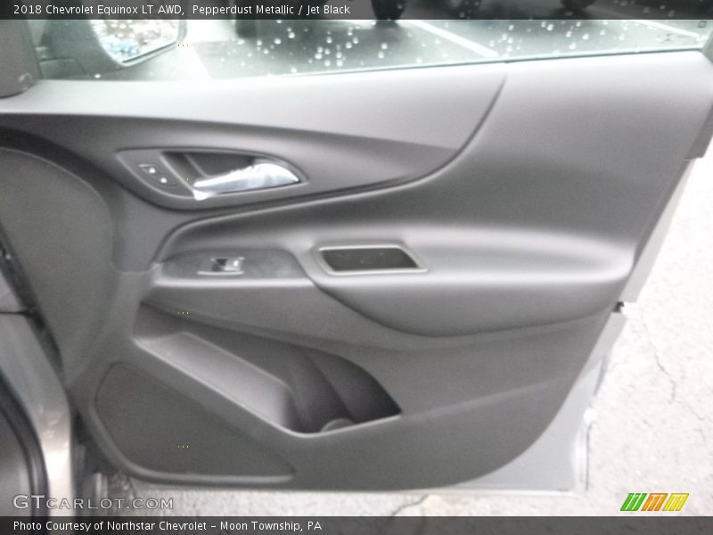 Pepperdust Metallic / Jet Black 2018 Chevrolet Equinox LT AWD