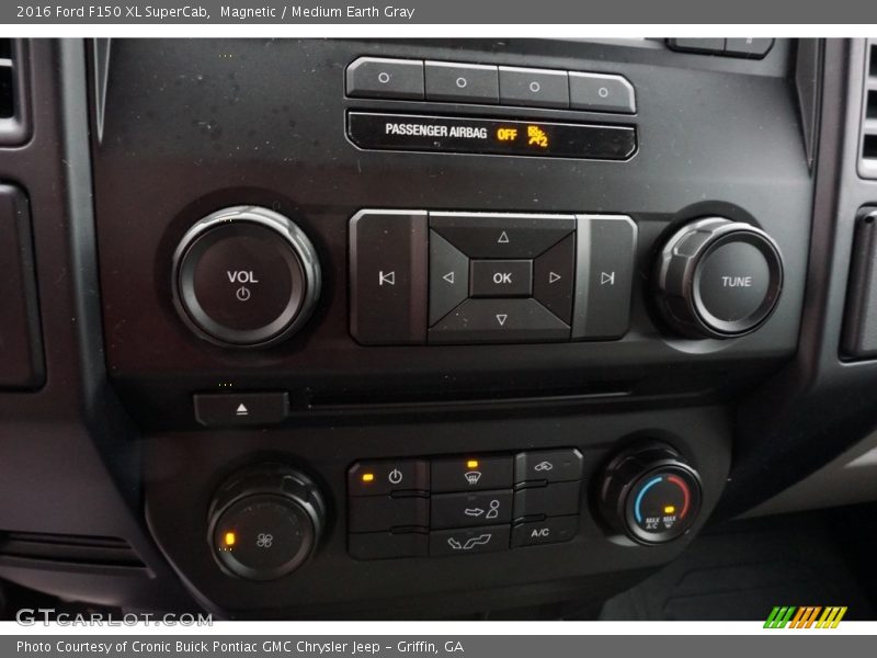 Magnetic / Medium Earth Gray 2016 Ford F150 XL SuperCab