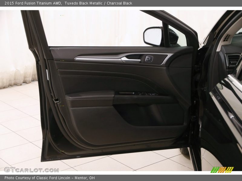 Tuxedo Black Metallic / Charcoal Black 2015 Ford Fusion Titanium AWD
