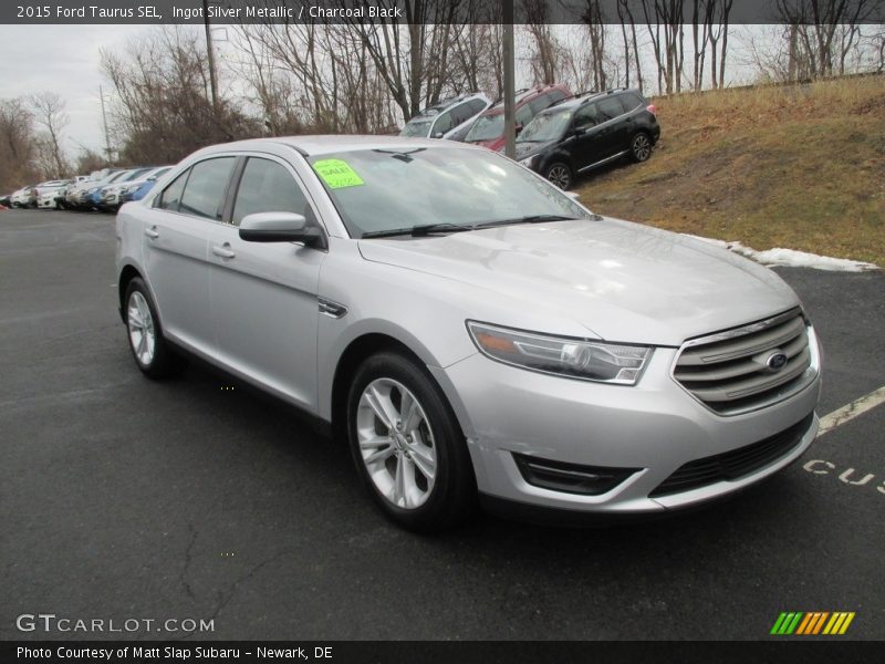 Ingot Silver Metallic / Charcoal Black 2015 Ford Taurus SEL