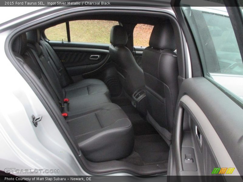 Ingot Silver Metallic / Charcoal Black 2015 Ford Taurus SEL