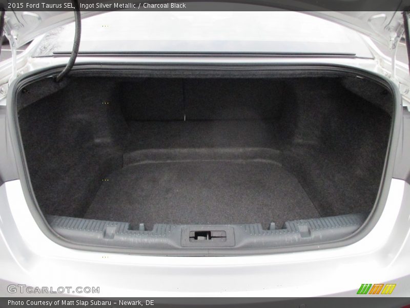 Ingot Silver Metallic / Charcoal Black 2015 Ford Taurus SEL