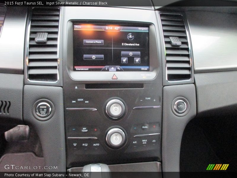 Ingot Silver Metallic / Charcoal Black 2015 Ford Taurus SEL