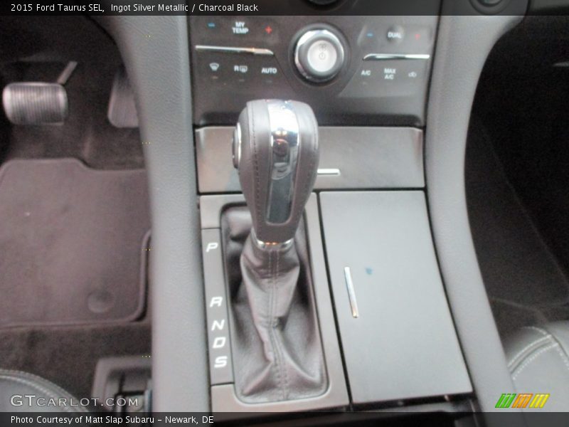 Ingot Silver Metallic / Charcoal Black 2015 Ford Taurus SEL