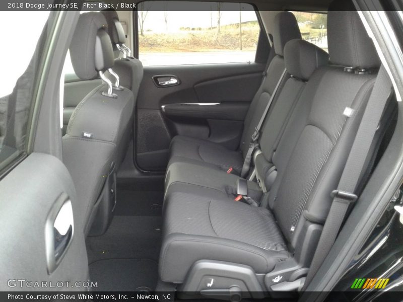Pitch Black / Black 2018 Dodge Journey SE