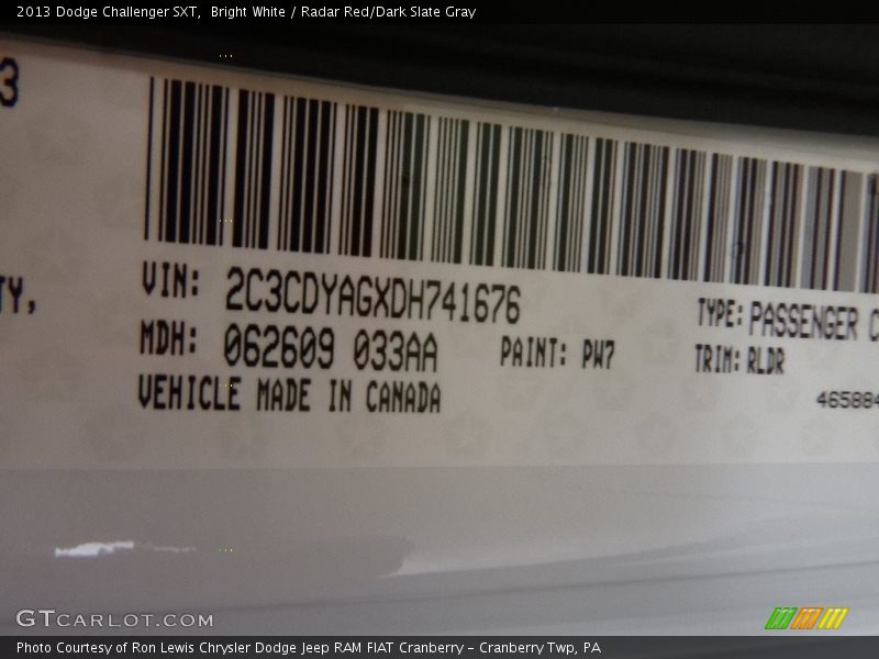 Bright White / Radar Red/Dark Slate Gray 2013 Dodge Challenger SXT