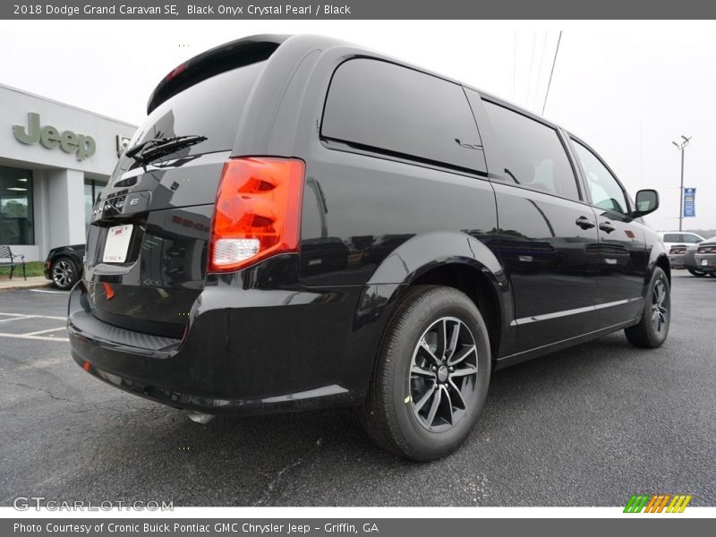 Black Onyx Crystal Pearl / Black 2018 Dodge Grand Caravan SE