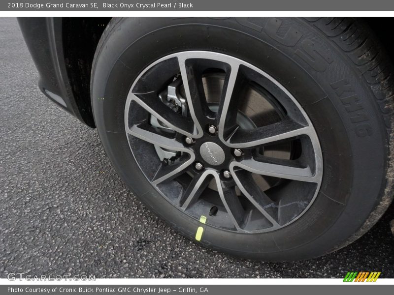 Black Onyx Crystal Pearl / Black 2018 Dodge Grand Caravan SE