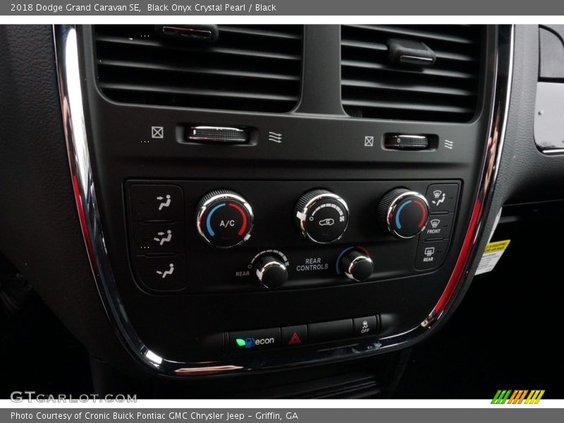 Black Onyx Crystal Pearl / Black 2018 Dodge Grand Caravan SE