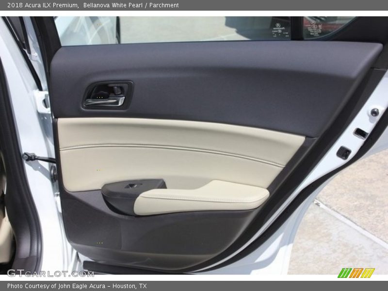 Bellanova White Pearl / Parchment 2018 Acura ILX Premium