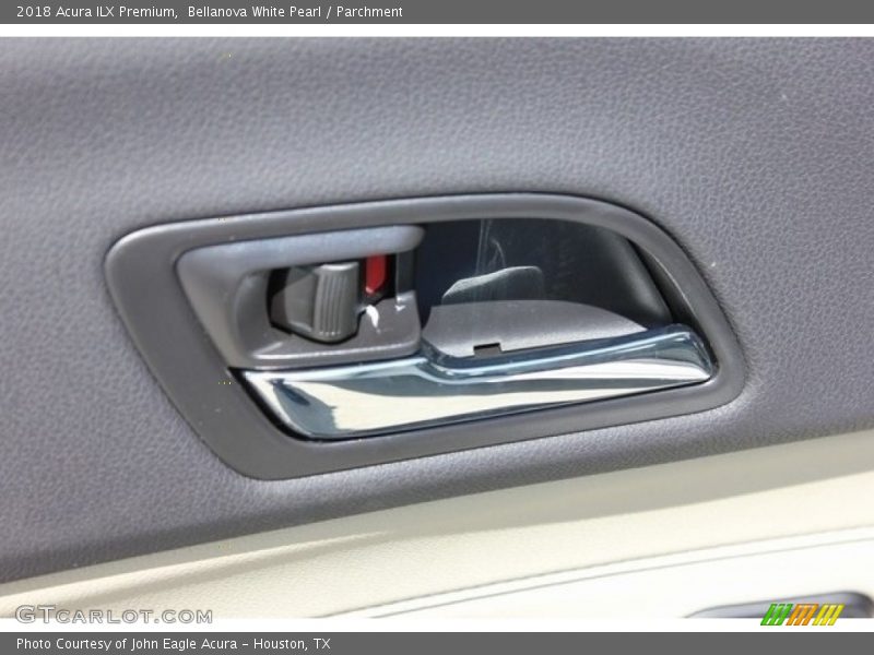 Bellanova White Pearl / Parchment 2018 Acura ILX Premium