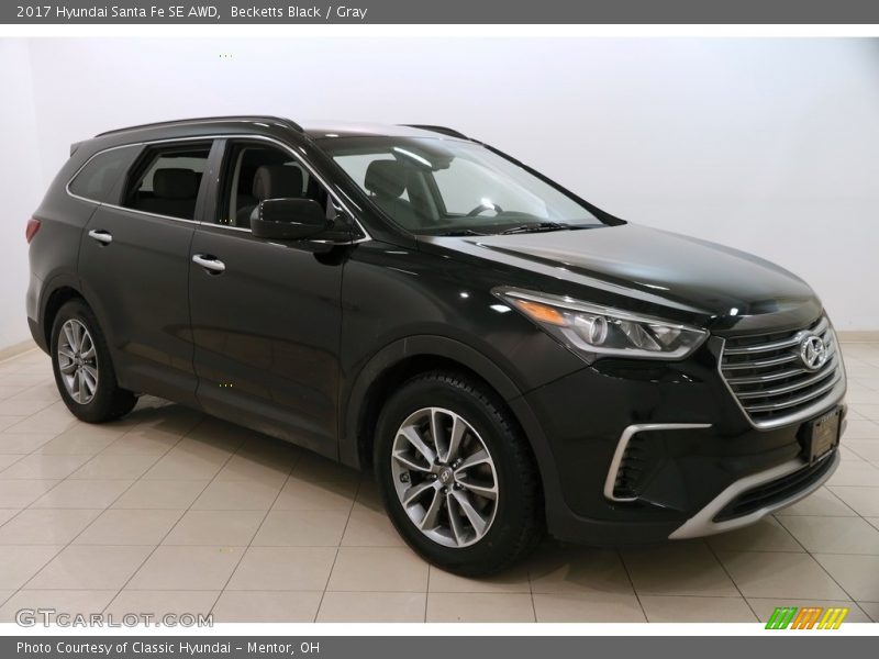 Becketts Black / Gray 2017 Hyundai Santa Fe SE AWD