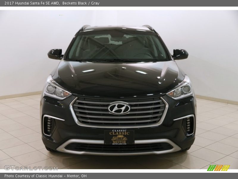 Becketts Black / Gray 2017 Hyundai Santa Fe SE AWD