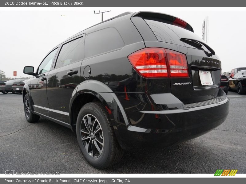 Pitch Black / Black 2018 Dodge Journey SE