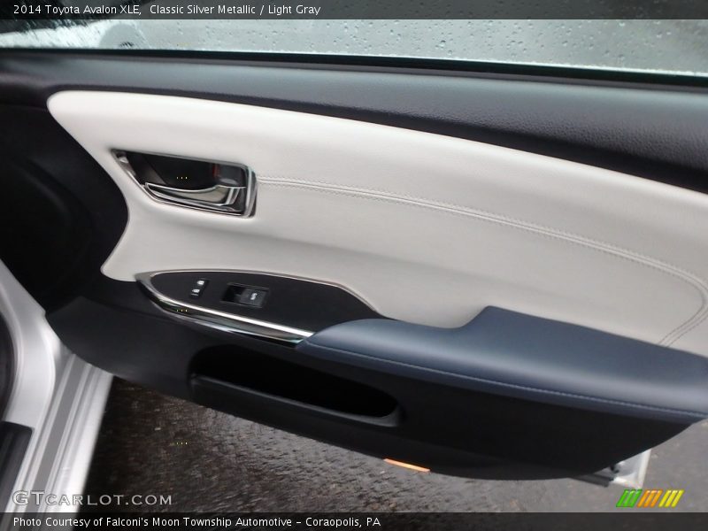 Classic Silver Metallic / Light Gray 2014 Toyota Avalon XLE