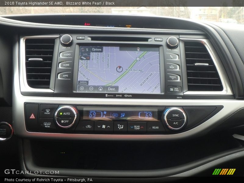 Blizzard White Pearl / Black 2018 Toyota Highlander SE AWD