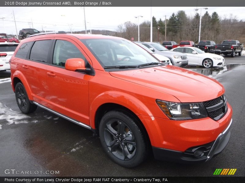 Front 3/4 View of 2018 Journey Crossroad AWD