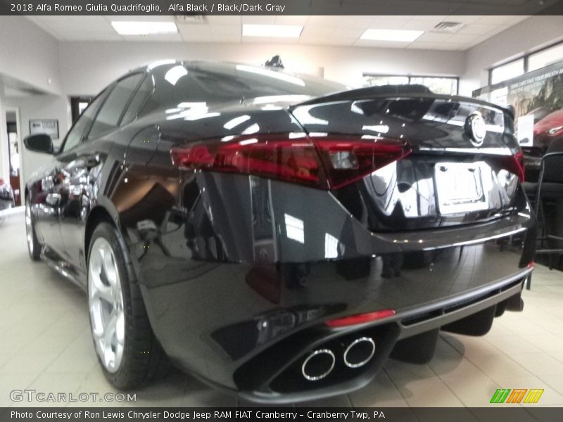 Alfa Black / Black/Dark Gray 2018 Alfa Romeo Giulia Quadrifoglio