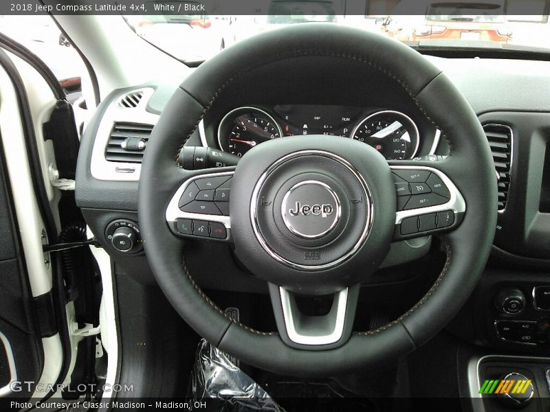 White / Black 2018 Jeep Compass Latitude 4x4
