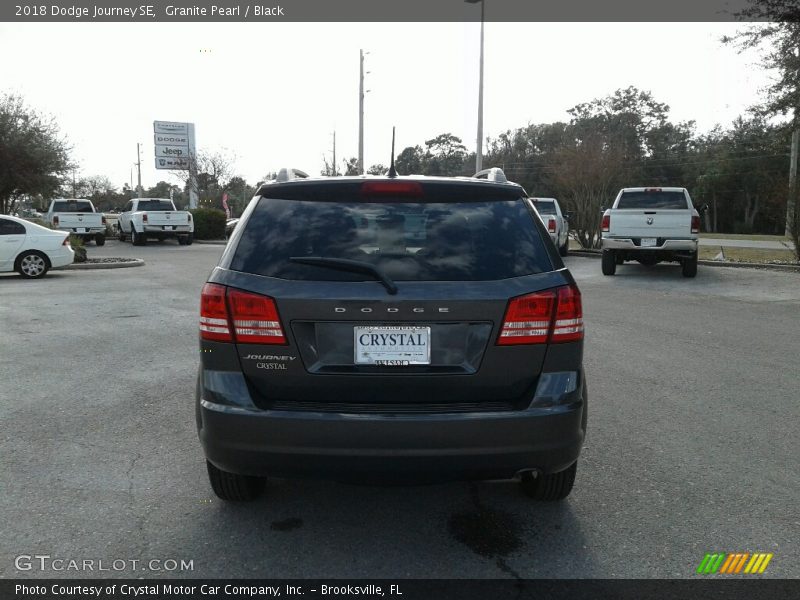 Granite Pearl / Black 2018 Dodge Journey SE