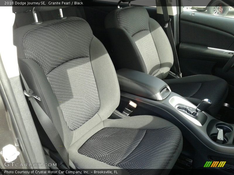 Granite Pearl / Black 2018 Dodge Journey SE