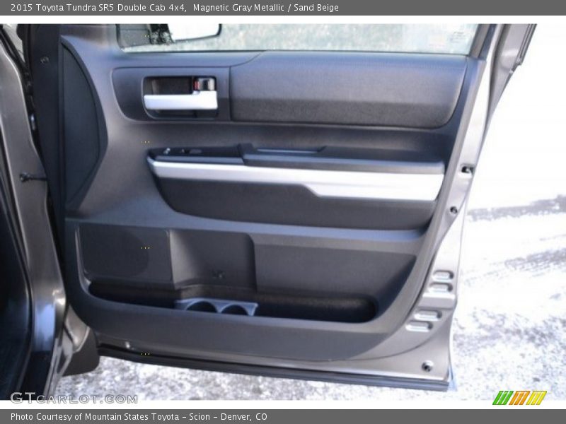 Magnetic Gray Metallic / Sand Beige 2015 Toyota Tundra SR5 Double Cab 4x4