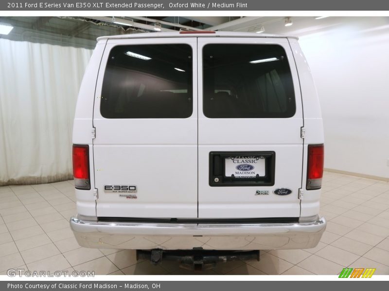 Oxford White / Medium Flint 2011 Ford E Series Van E350 XLT Extended Passenger
