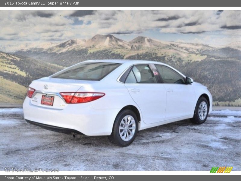 Super White / Ash 2015 Toyota Camry LE