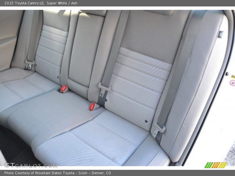 Super White / Ash 2015 Toyota Camry LE