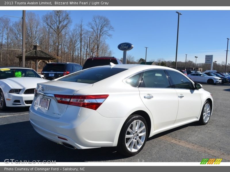 Blizzard White Pearl / Light Gray 2013 Toyota Avalon Limited