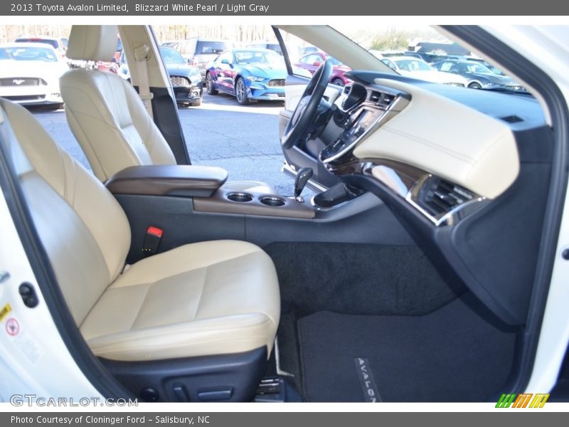 Blizzard White Pearl / Light Gray 2013 Toyota Avalon Limited