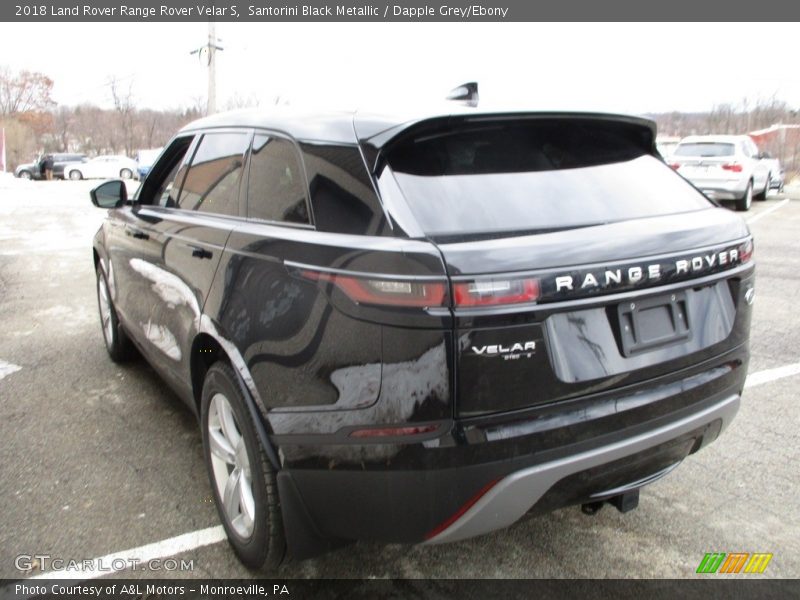 Santorini Black Metallic / Dapple Grey/Ebony 2018 Land Rover Range Rover Velar S