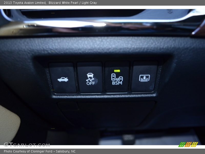 Blizzard White Pearl / Light Gray 2013 Toyota Avalon Limited