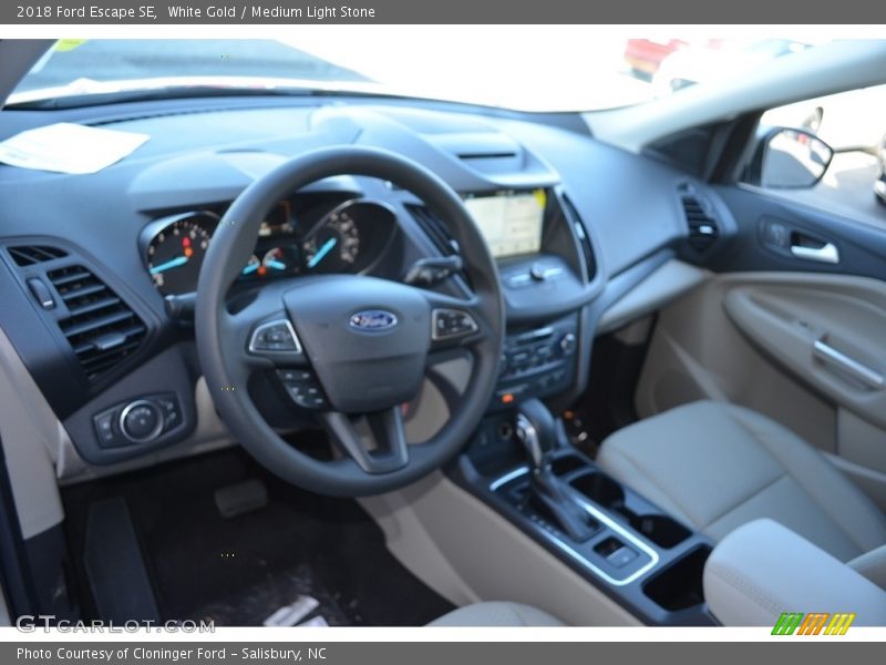 White Gold / Medium Light Stone 2018 Ford Escape SE
