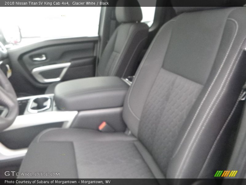 Glacier White / Black 2018 Nissan Titan SV King Cab 4x4
