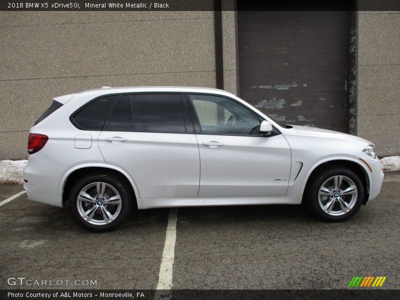 Mineral White Metallic / Black 2018 BMW X5 xDrive50i
