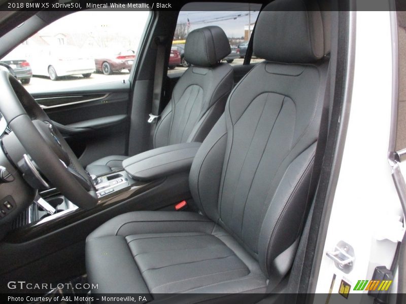 Mineral White Metallic / Black 2018 BMW X5 xDrive50i