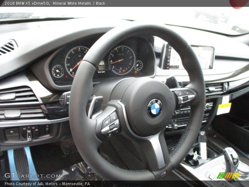 Mineral White Metallic / Black 2018 BMW X5 xDrive50i